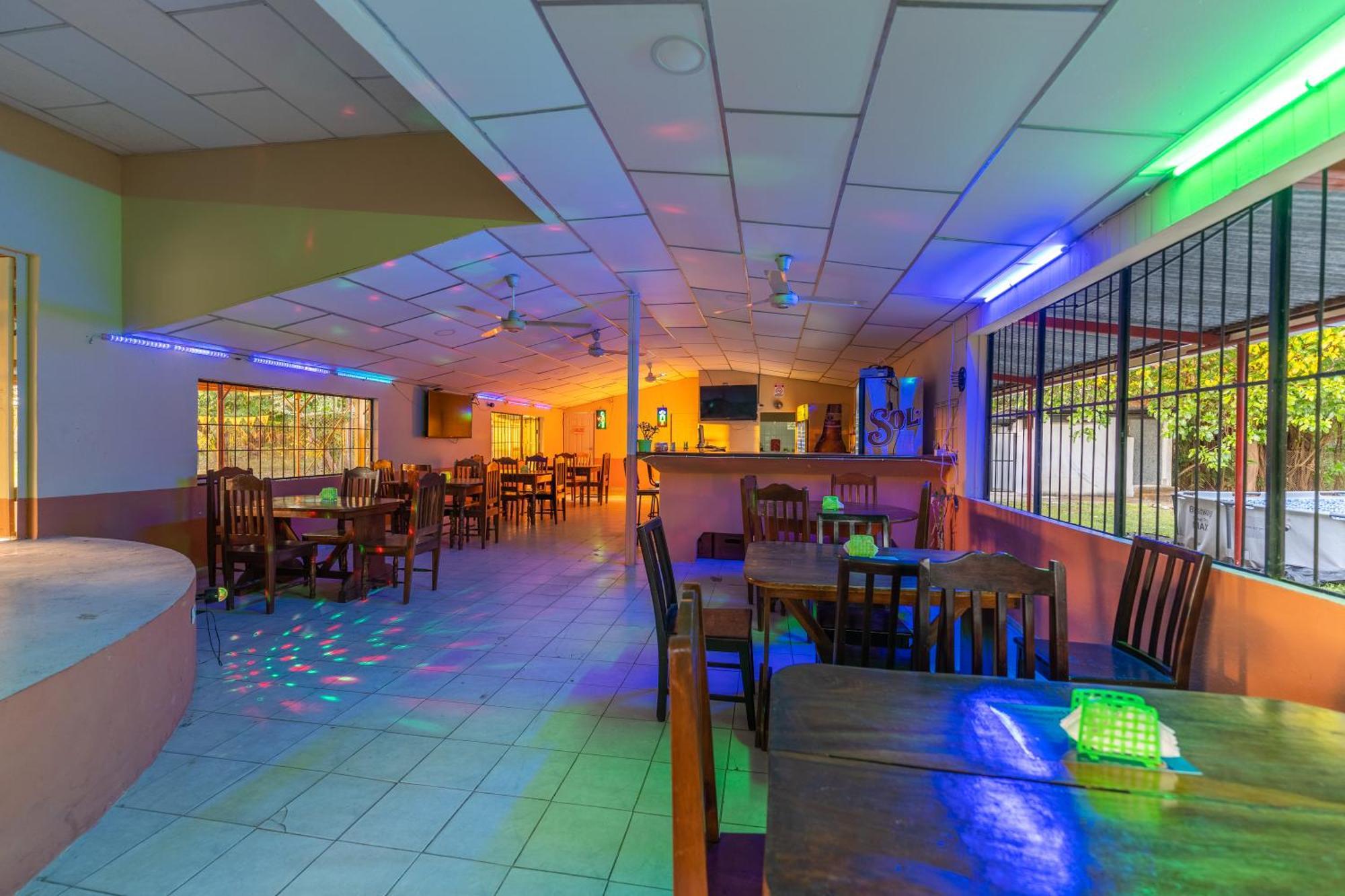 El Cocobolo Food&Rest Room 4 Bed And Breakfast Wifi Ac Pkg Gratis Liberia Esterno foto